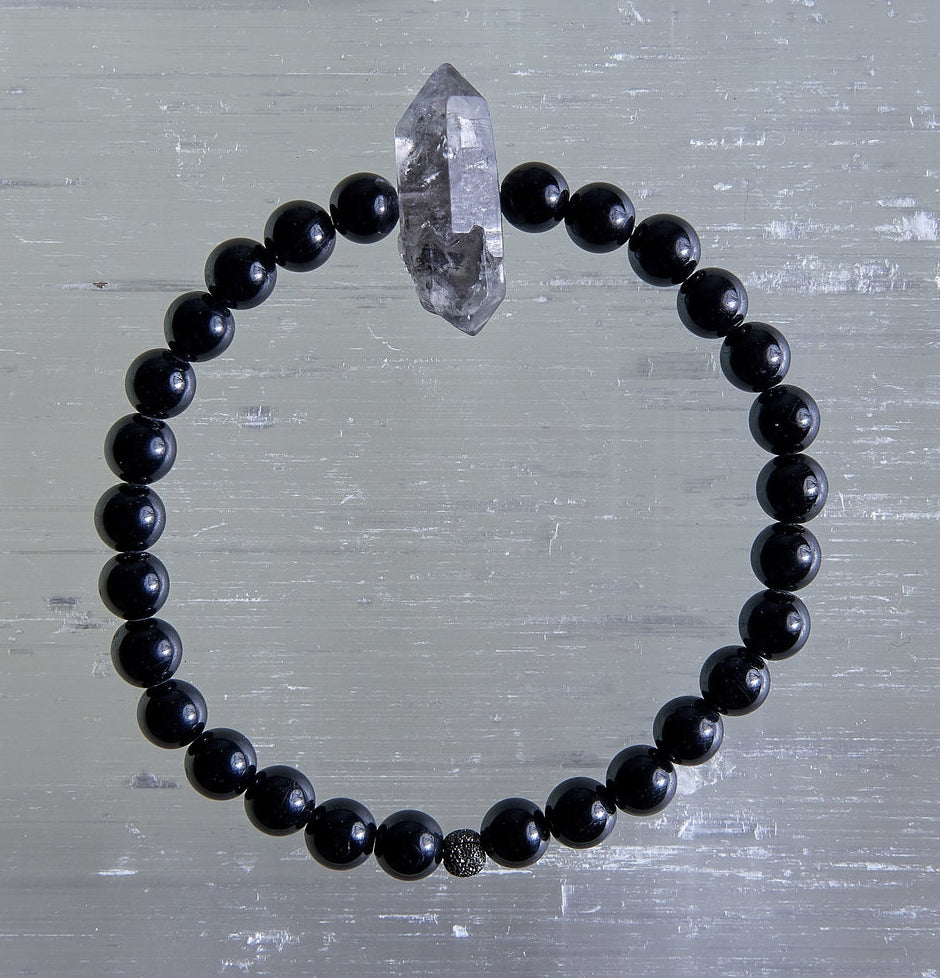CRYSTALS: QUARTZ & BLACK TOURMALINE
