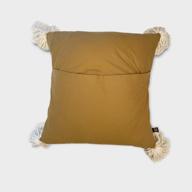 PATCHWORK CANVAS PILLOW / TRIANGLE