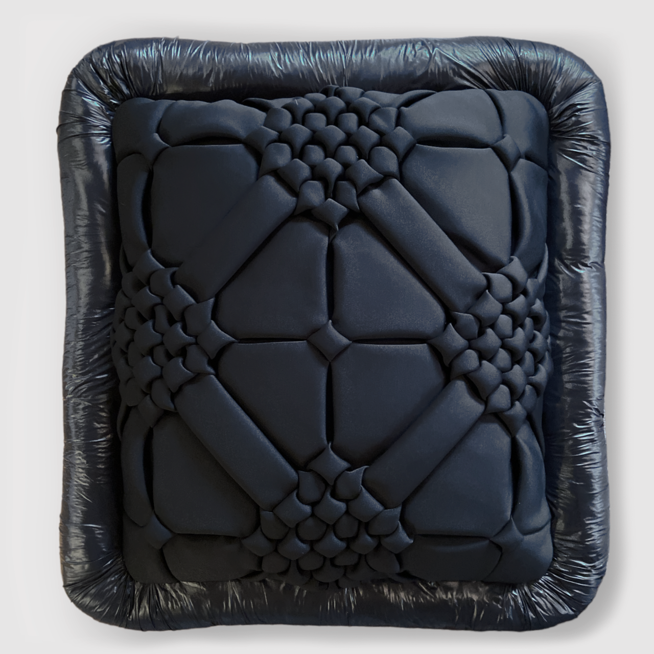 OVERSIZED PILLOW / BLACK