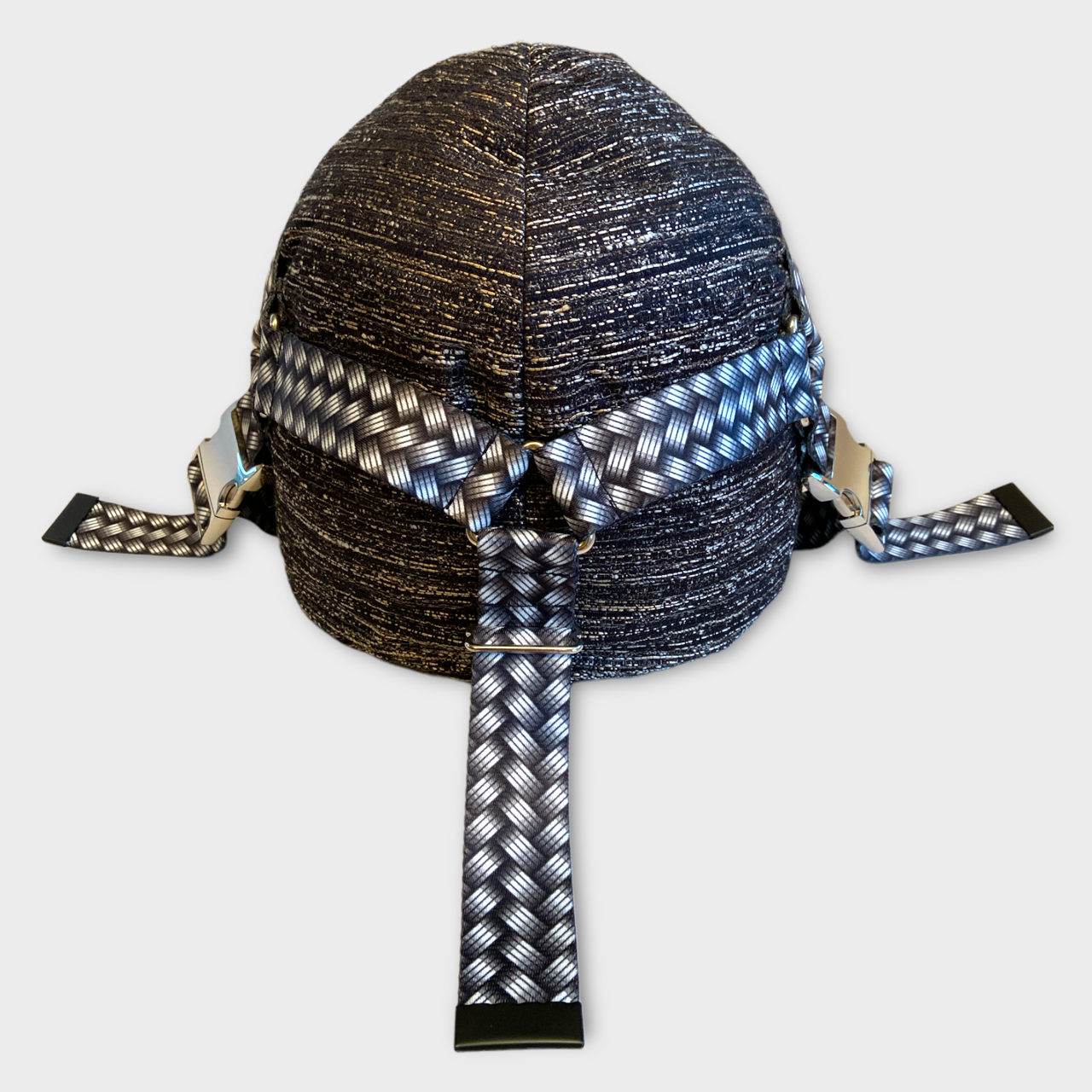 BEAN BAG HEAD REST / BLACK & BLUE