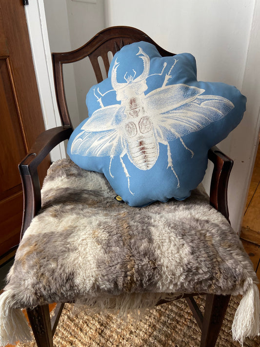 INSECT PILLOW: STAG BEETLE / SOFT BLUE