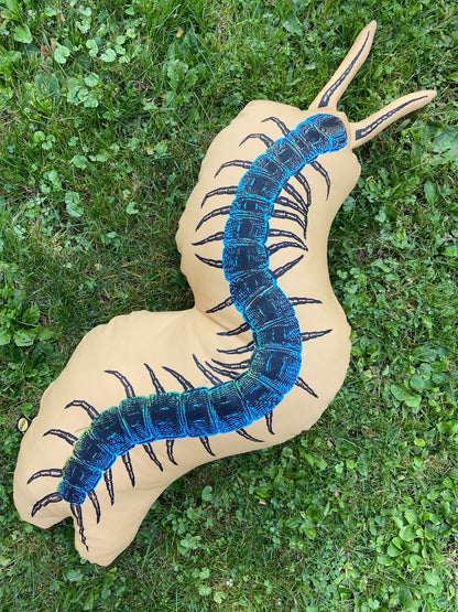 INSECT PILLOW: CENTIPEDE / CAMEL