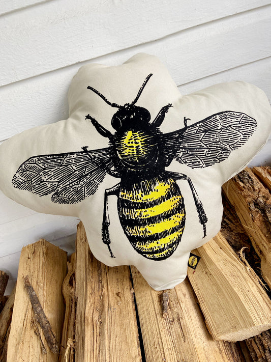 INSECT PILLOW: BEE