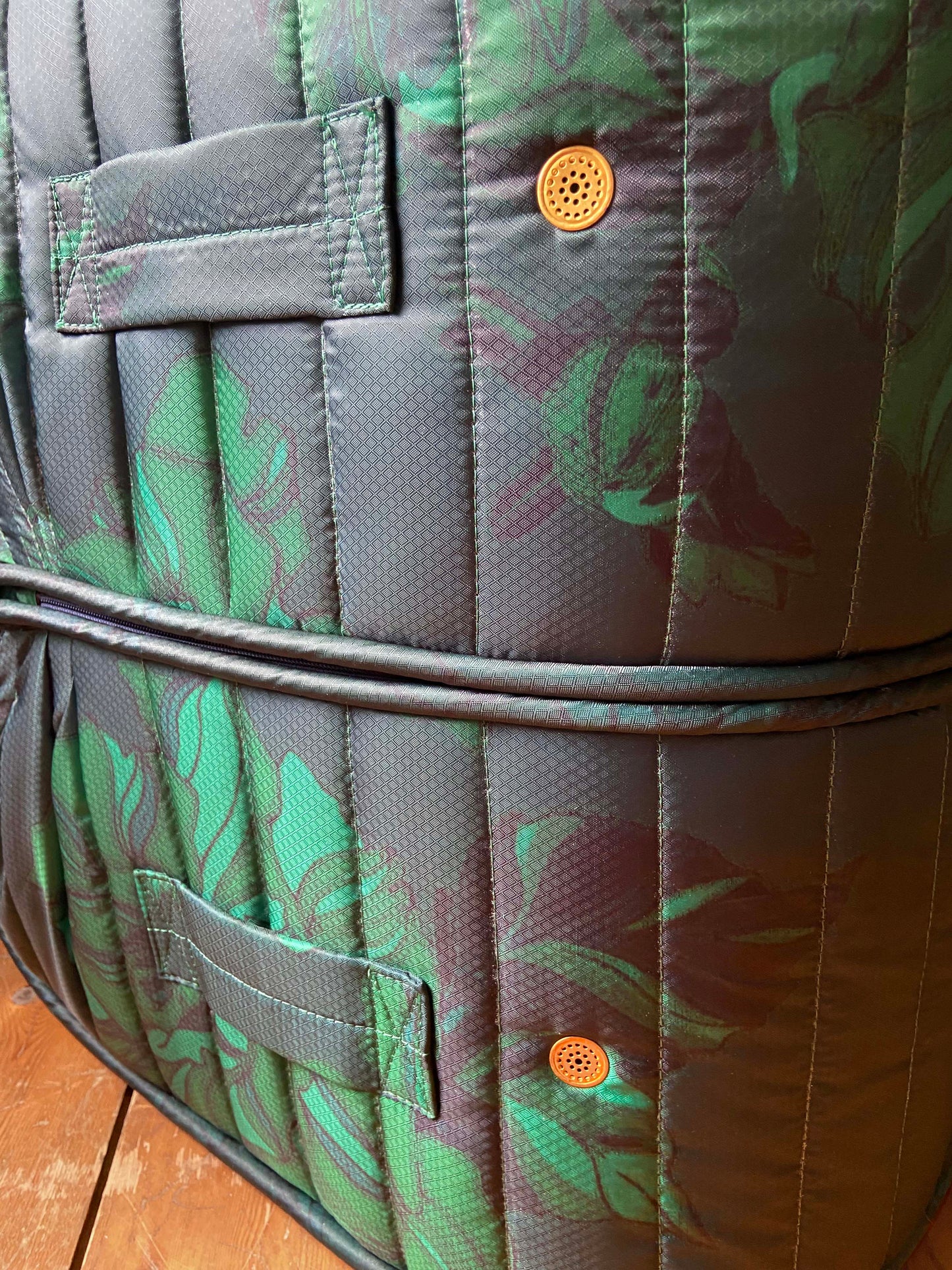 MATTRESS CUBE: GREEN FLORAL