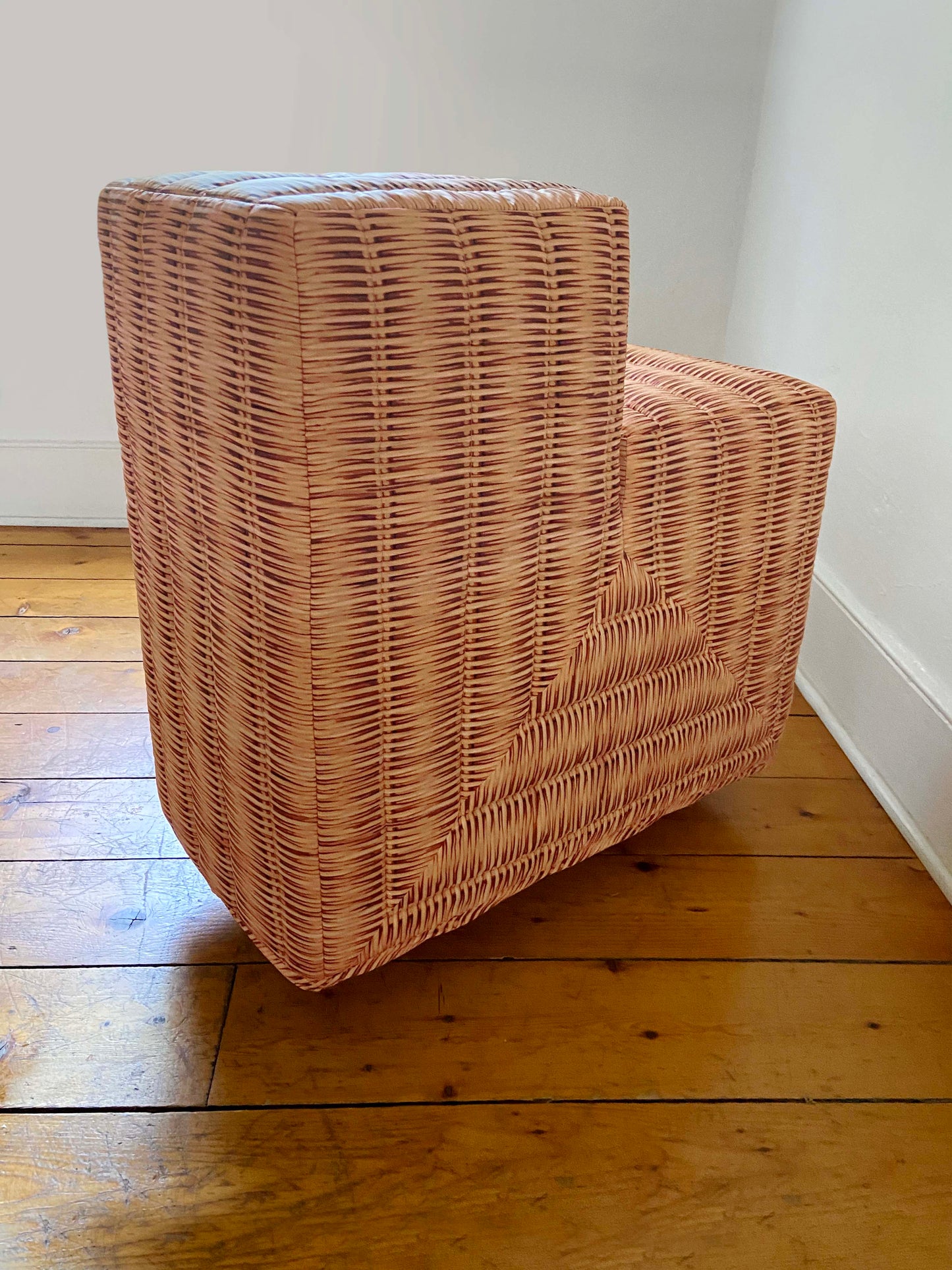 SQUARE PEG: WICKER PRINT / STRAW
