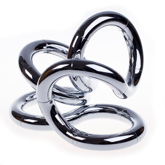 INFINITE CHROME SCULPTURE